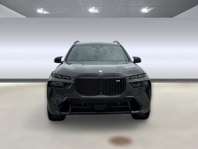 2027 BMW X7 M60i