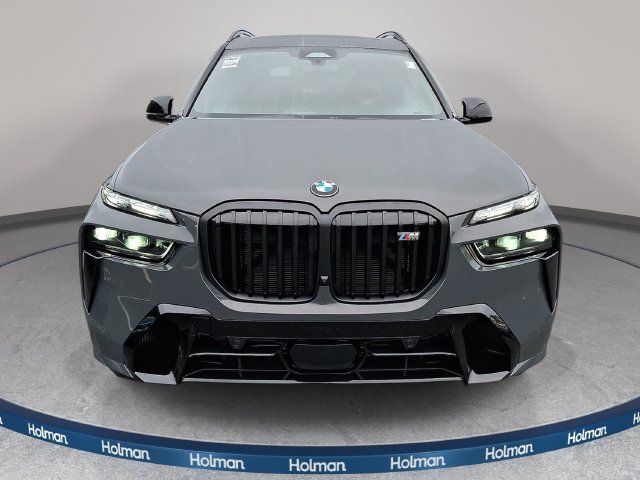 2027 BMW X7 M60i