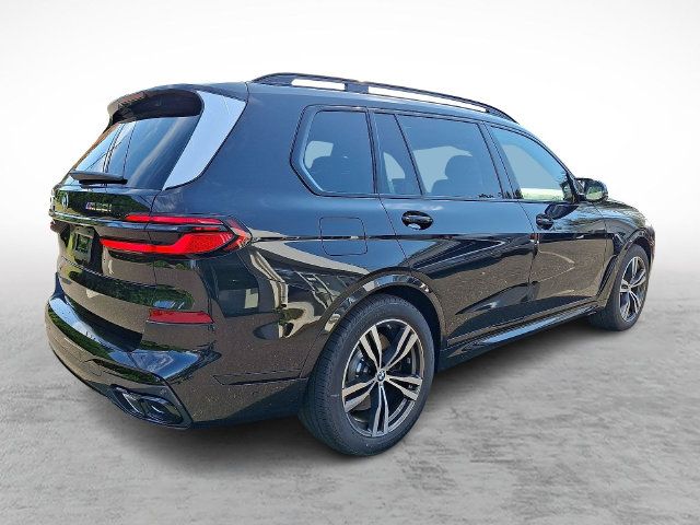 2027 BMW X7 M60i