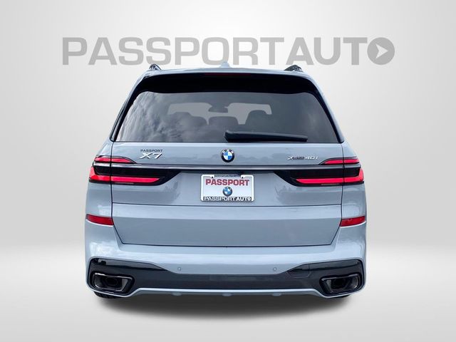 2027 BMW X7 xDrive40i