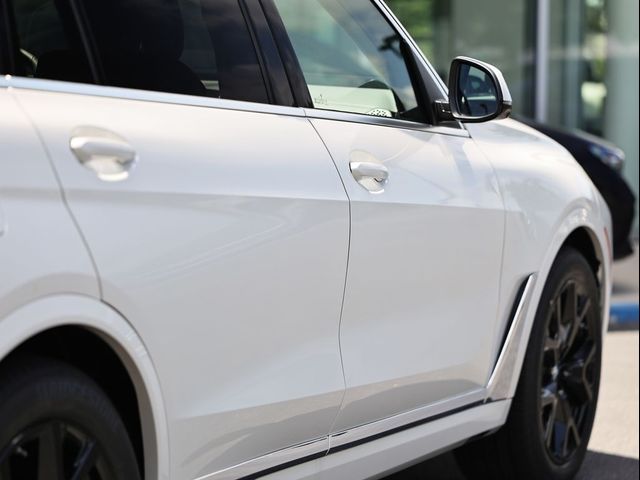 2027 BMW X7 xDrive40i