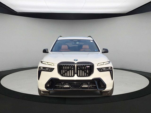 2027 BMW X7 M60i
