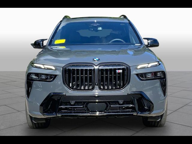 2027 BMW X7 M60i