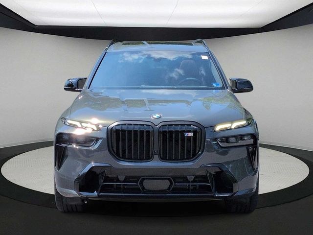 2027 BMW X7 M60i