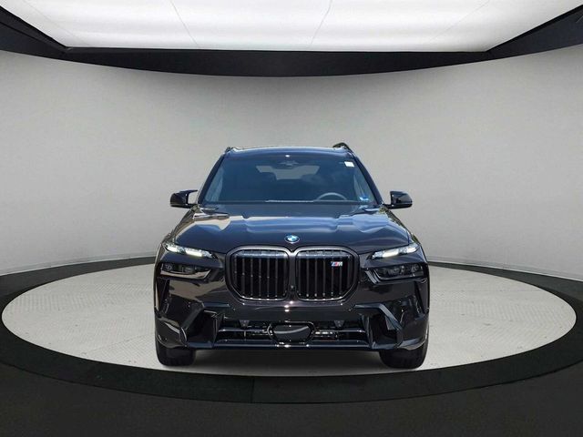 2027 BMW X7 M60i