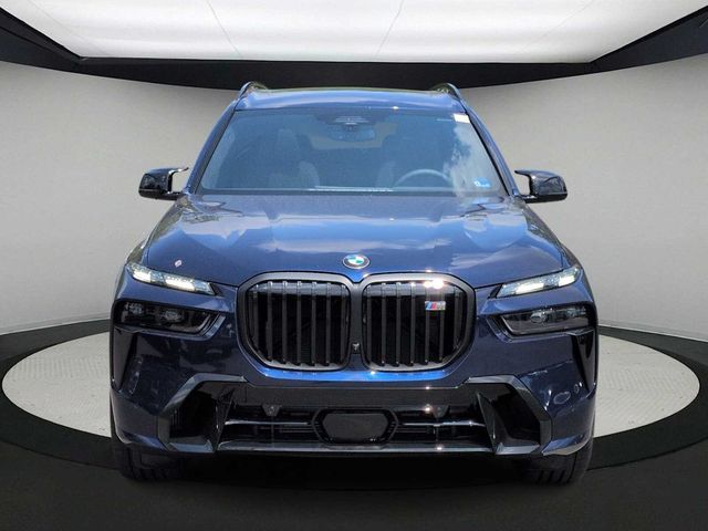 2027 BMW X7 M60i