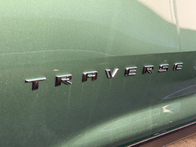 2027 Chevrolet Traverse FWD LT