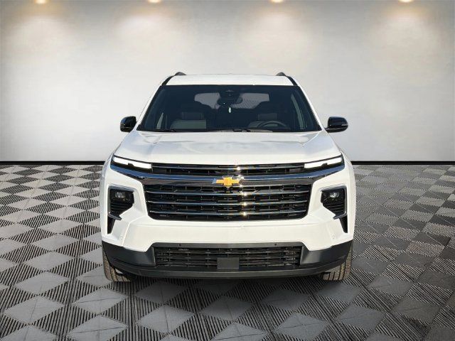2027 Chevrolet Traverse FWD LT
