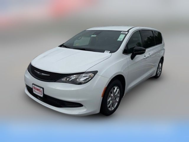 2027 Chrysler Pacifica LX