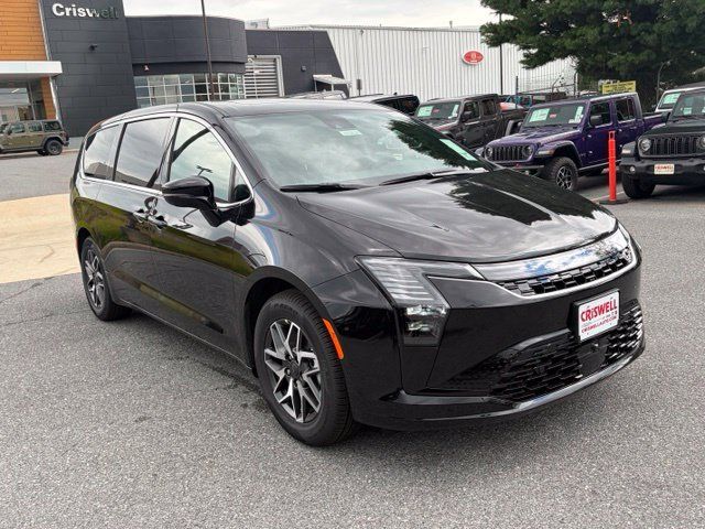 2027 Chrysler Pacifica Limited