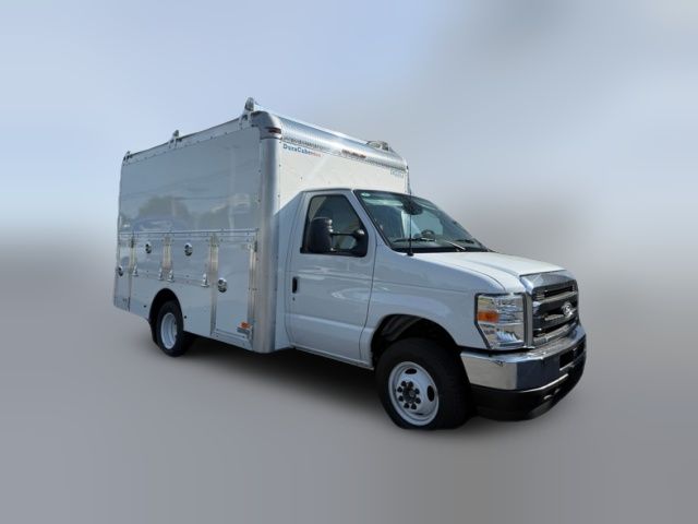 2027 Ford E-Series Base
