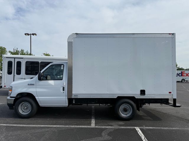 2027 Ford E-Series Base