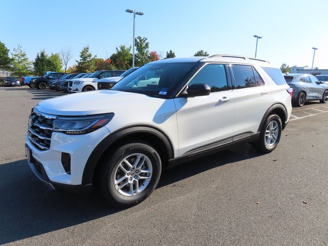 2027 Ford Explorer Active w/200A Pkg