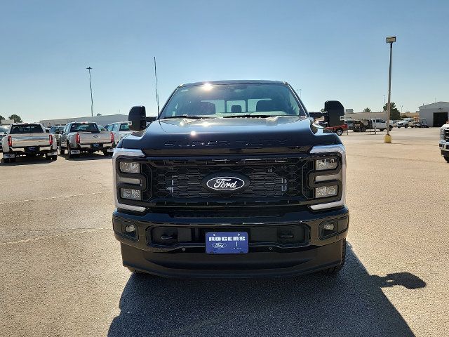 2027 Ford F-350 Lariat
