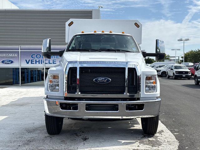 2027 Ford F-750 Base