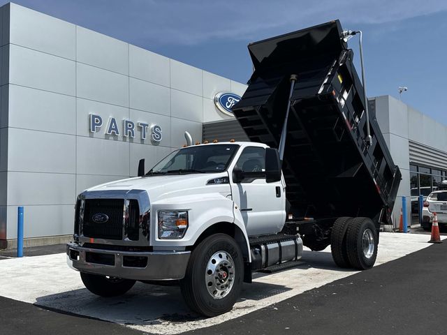 2027 Ford F-750 Base