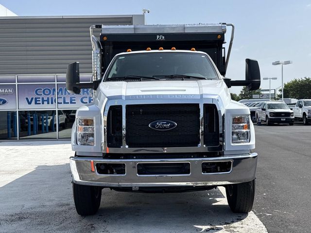 2027 Ford F-750 Base