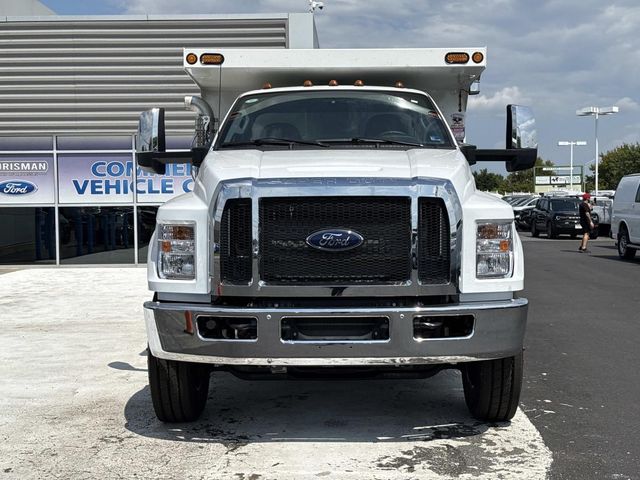 2027 Ford F-750 Base