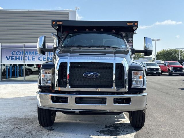 2027 Ford F-750 Base