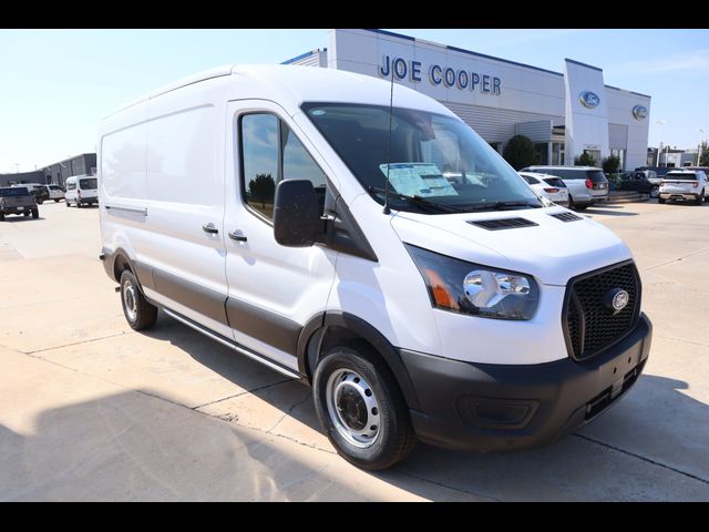 2027 Ford Transit Base