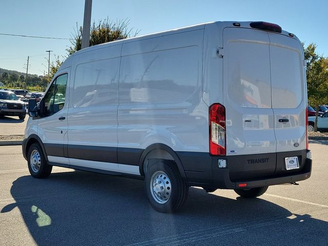 2027 Ford Transit Base