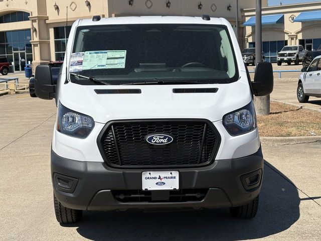 2027 Ford Transit Base