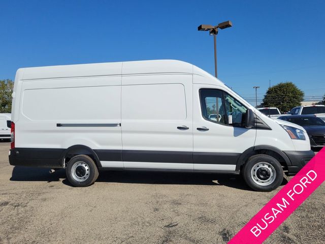 2027 Ford Transit Base