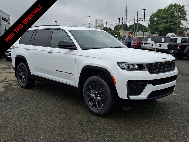2027 Jeep Grand Cherokee L Laredo Altitude