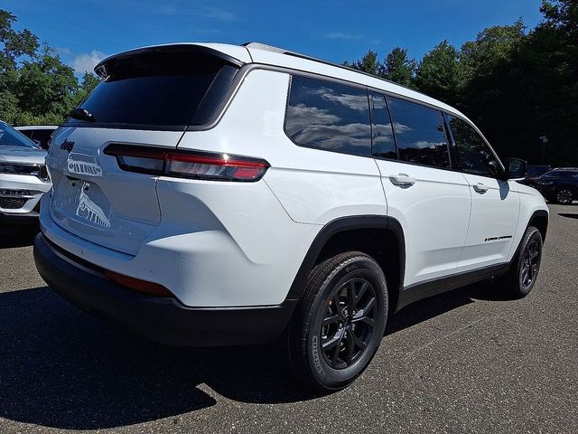 2027 Jeep Grand Cherokee L Laredo Altitude