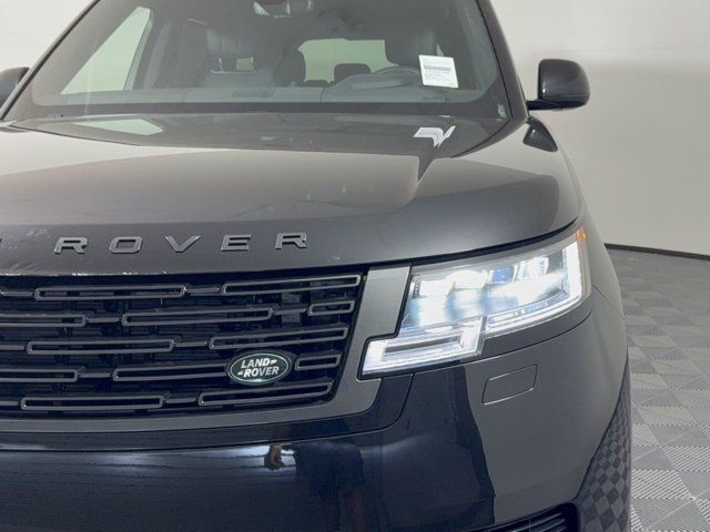 2027 Land Rover Range Rover SE