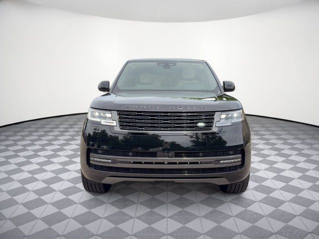 2027 Land Rover Range Rover SE