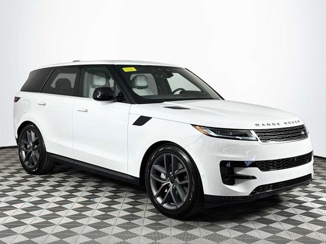 2027 Land Rover Range Rover Sport SE