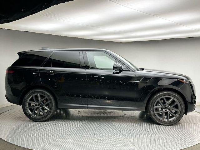 2027 Land Rover Range Rover Sport SE