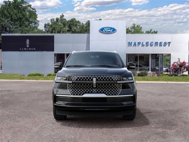 2027 Lincoln Navigator Premiere