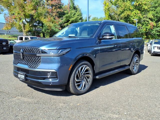 2027 Lincoln Navigator Premiere