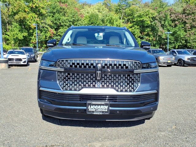 2027 Lincoln Navigator Premiere