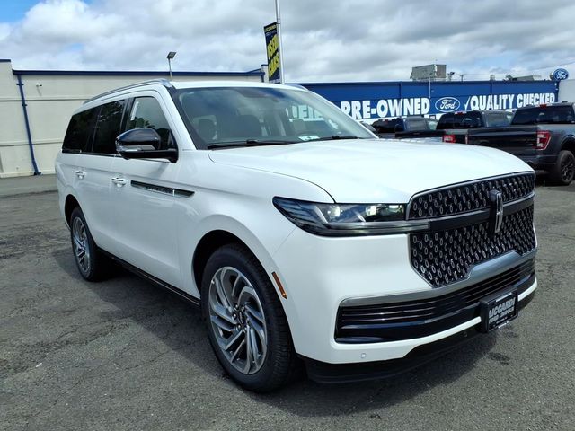 2027 Lincoln Navigator Reserve