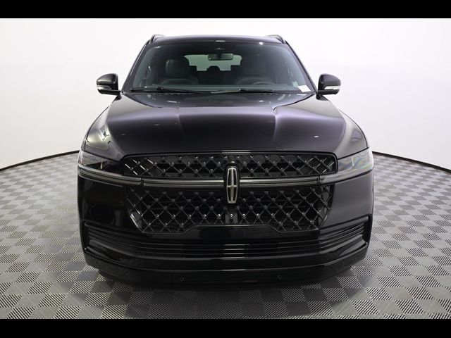 2027 Lincoln Navigator L Reserve