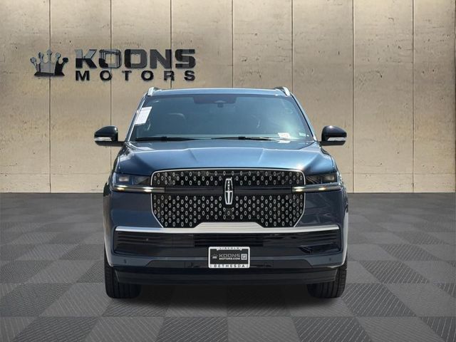2027 Lincoln Navigator L Reserve