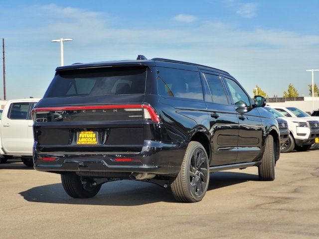 2027 Lincoln Navigator L Reserve