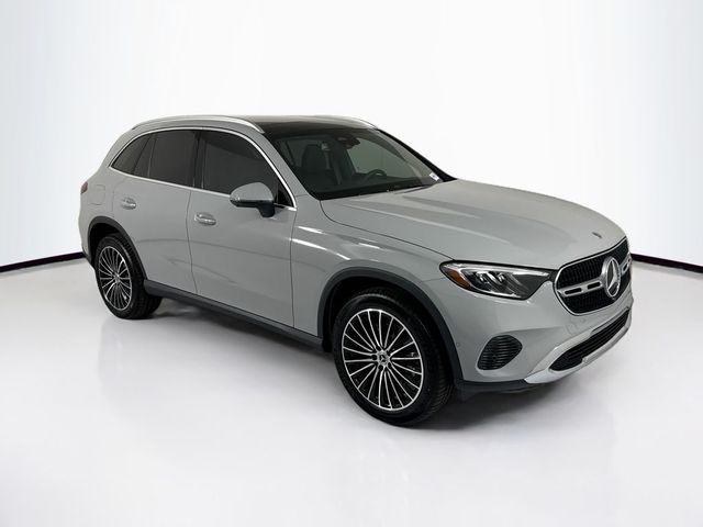 2027 Mercedes-Benz GLC 300