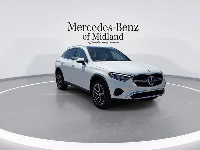 2027 Mercedes-Benz GLC 300