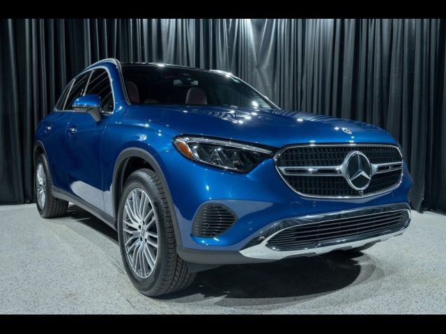 2027 Mercedes-Benz GLC 300