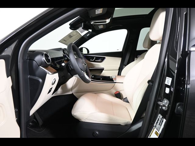 2027 Mercedes-Benz GLC 300