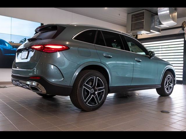 2027 Mercedes-Benz GLC 300