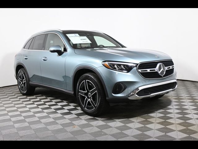 2027 Mercedes-Benz GLC 300