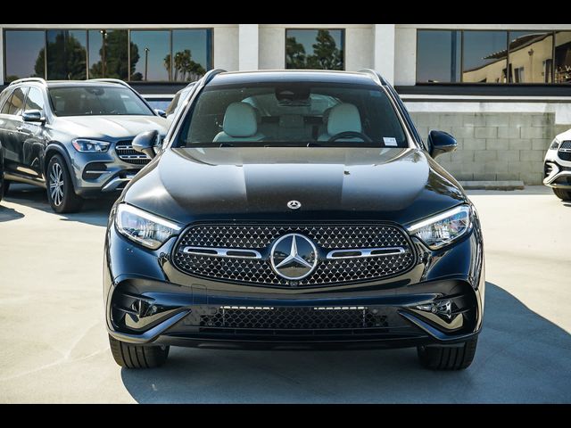 2027 Mercedes-Benz GLC 300