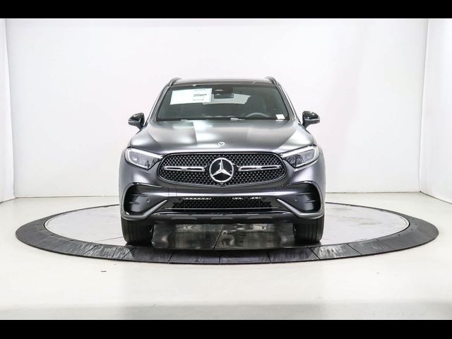 2027 Mercedes-Benz GLC 300