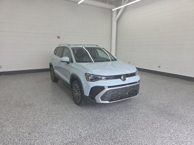 2027 Volkswagen Taos SE