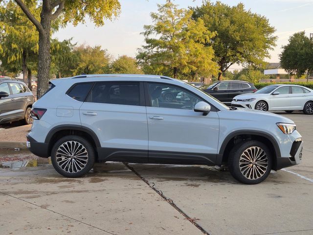 2027 Volkswagen Taos SE